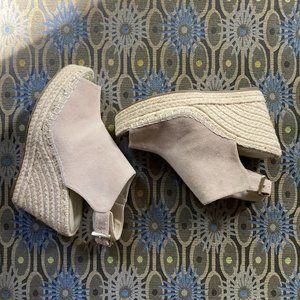 KENNETH COLE Peep-toe Slingback Espadrille Wedges